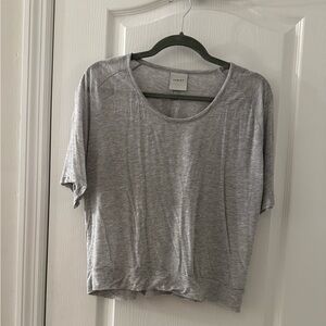 Varley short sleeve, lightweight top